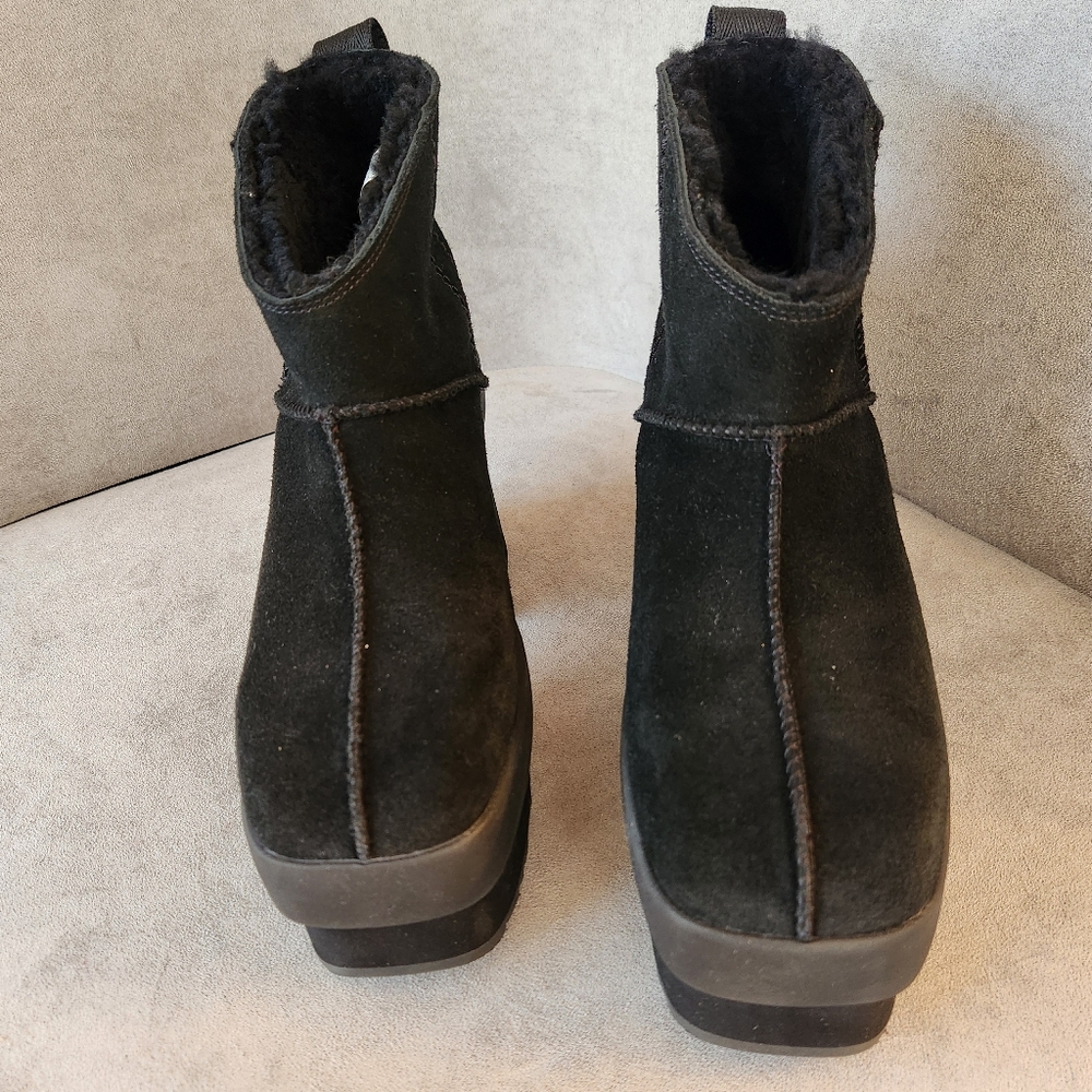 Ugg New Height Platform Mini boot women's 9 black suede shearling chunky new$200